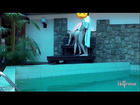 ❤️ El cap convida la criada a la piscina, però no va poder resistir-se a una calor Fota a nosaltres ❌️
